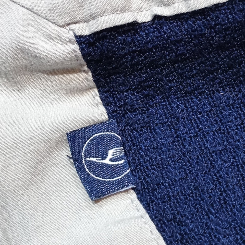 VTG 2019 Lufthansa Airlines Blanket Throw Navy Weave And Grey 57"x 37.5"